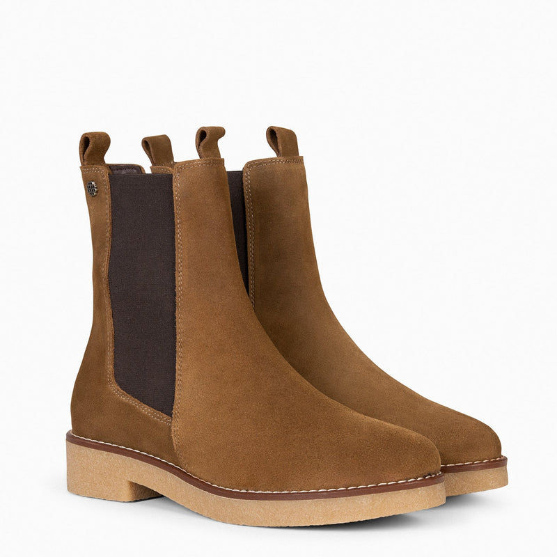 PORTLAND – Botines Chelsea de piel CAMEL