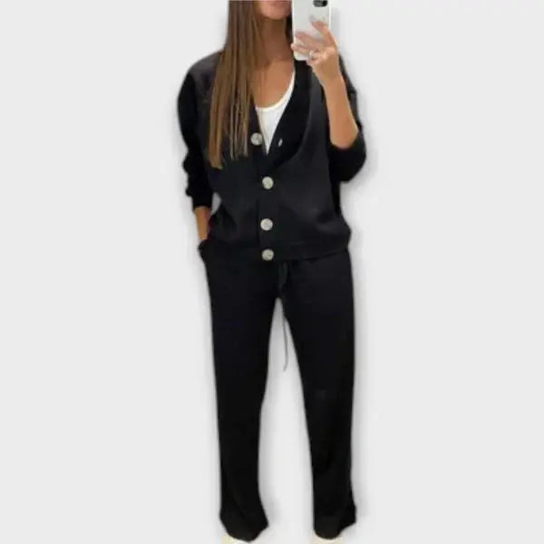 Blusa de manga larga y pantalones