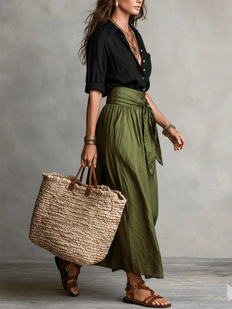 Vera – Conjunto de dos piezas: camiseta negra y falda midi verde oliva