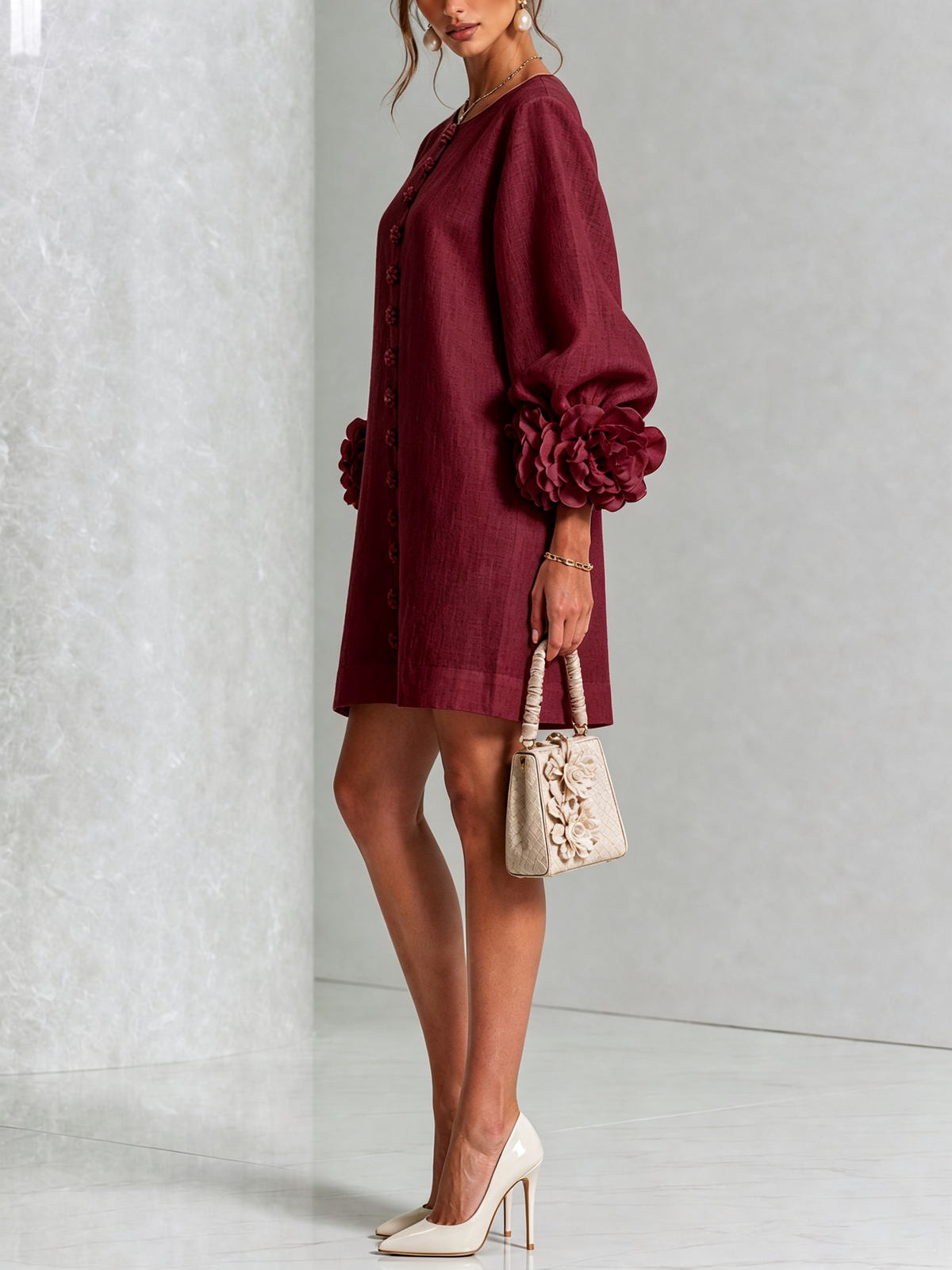 Josefina | Vestido Mini de Mezcla de Lino con Puños de Rosa, Burdeos
