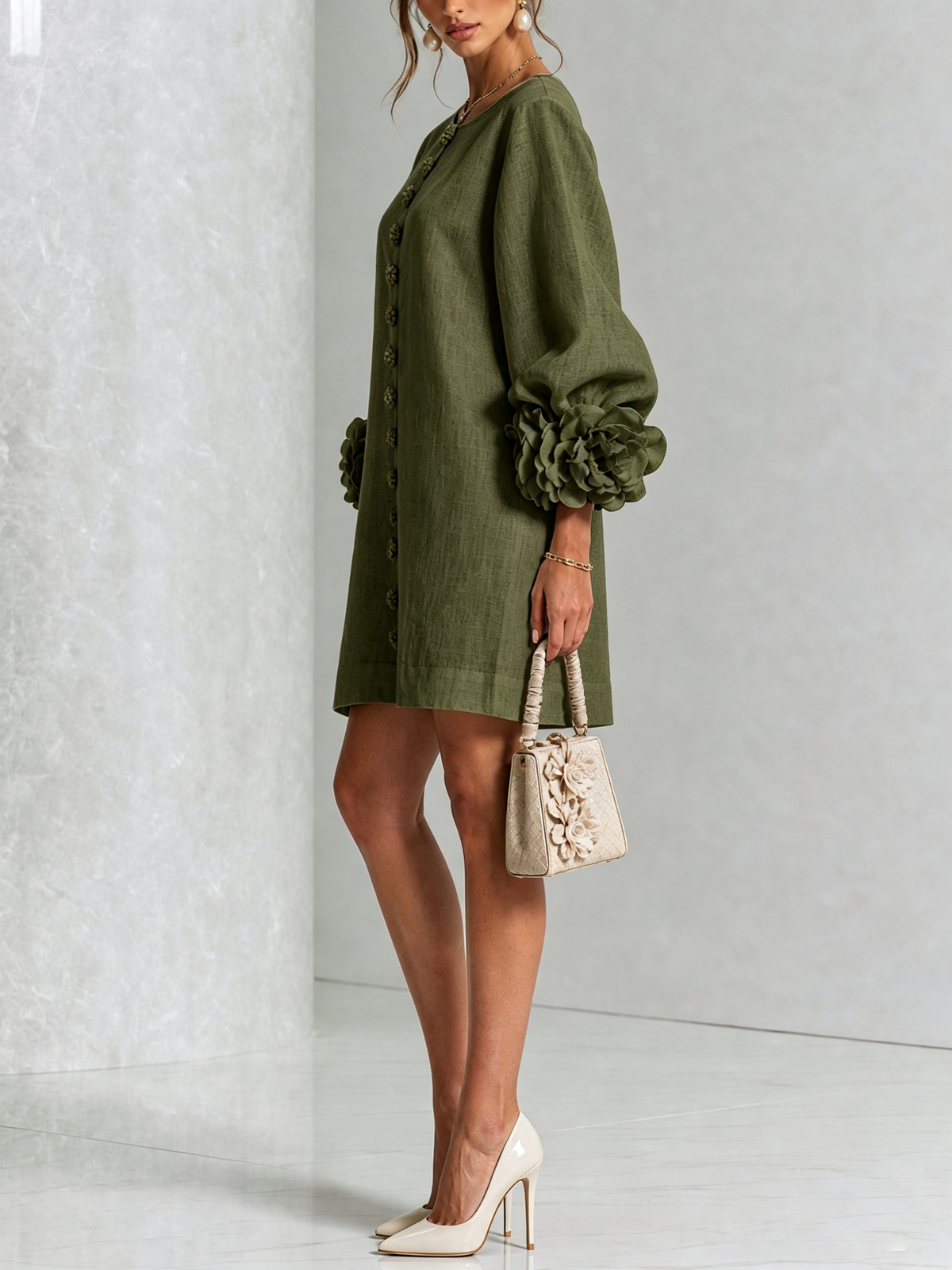 Mar | Vestido Mini de Mezcla de Lino con Puños de Rosa, Verde Oliva