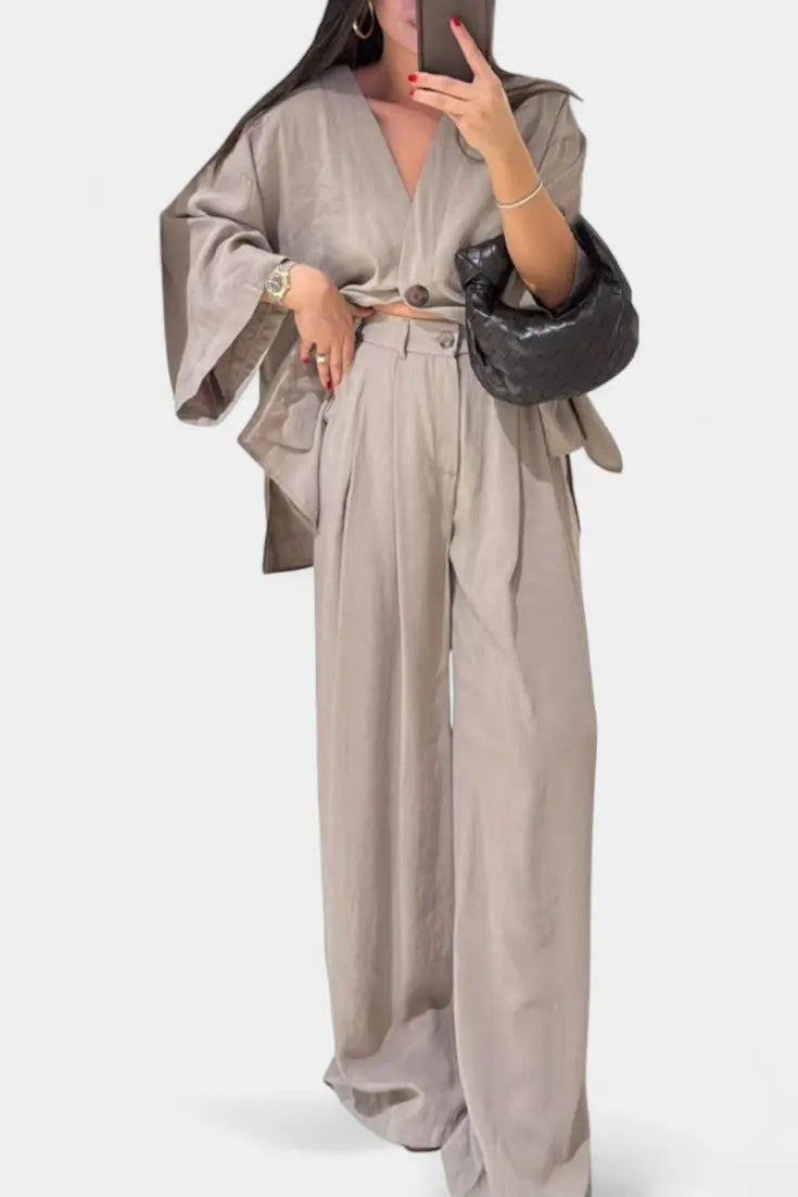 Eli Conjunto Oversize de Top con Cuello en V y Pantalón Recto
