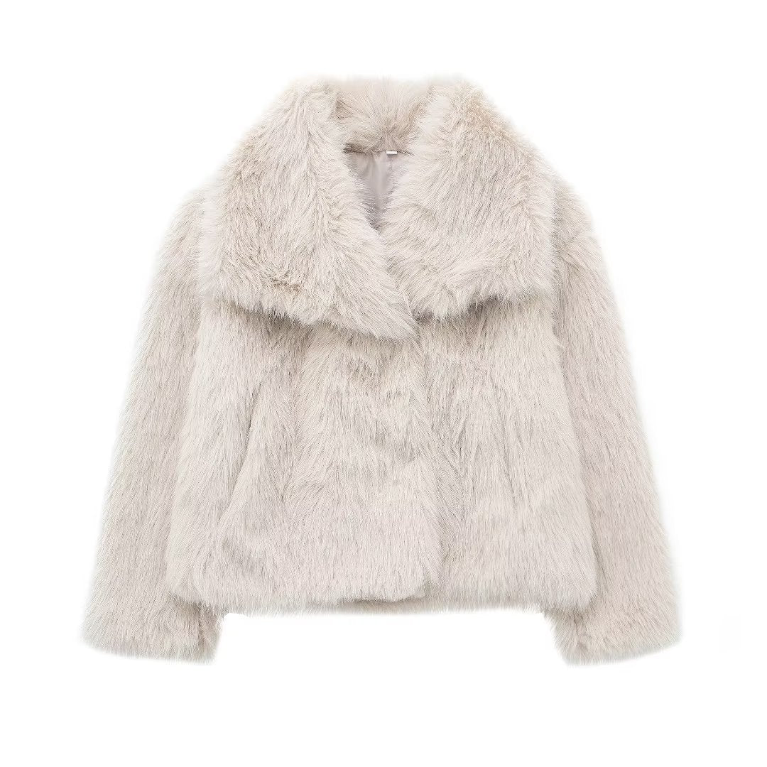 Vicenta | Chaqueta Corta de Pelo con Cuello Ancho